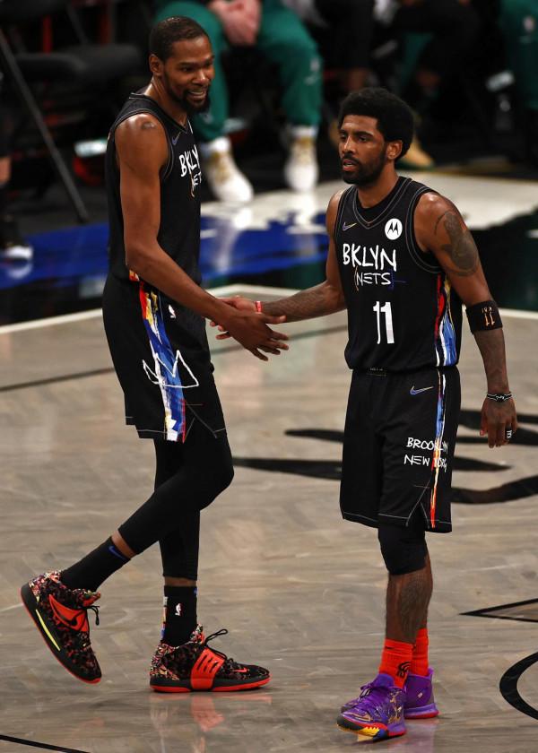 體壇聯播｜杜蘭特歐文被曝患新冠，40歲吳慶中超進球破紀錄