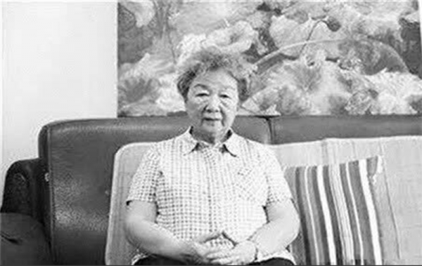1984年，北京一環衛女工突然收到30億，第二天就壕捐24億，為啥？