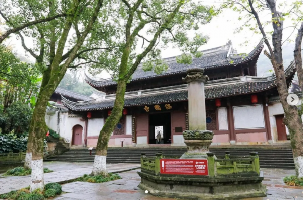 別再說什麼小京都了，寧波這些寺廟來打臉了