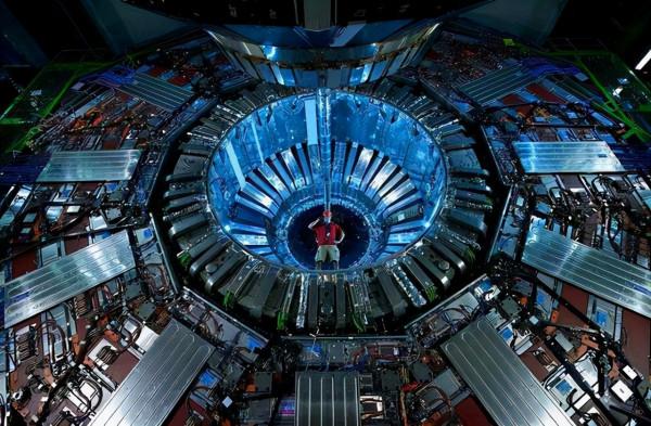 楊振寧為什麼寧願和中科院有分歧，也一定要反對中國建大型對撞機