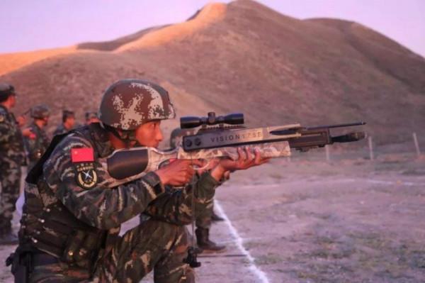 弓弩造價貴、效能落後，為何中國特種兵還使用？這2點槍械做不到