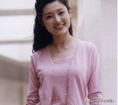 方臉女星才是真抗老！從王菲、舒淇到周濤，個個都顯年輕