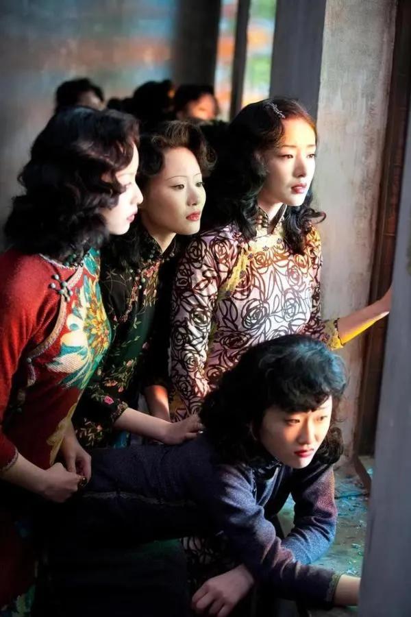 “流氓作家”賈平凹的《廢都》和《暫坐》 “流氓作家”賈平凹的《廢都》和《暫坐》