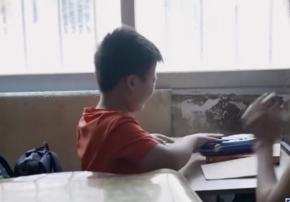 一家六口,四世同堂,住在47㎡的房子,房子雖小,他們卻很滿意 一家六口,四世同堂,住在47㎡的房子,房子雖小,他們卻很滿意