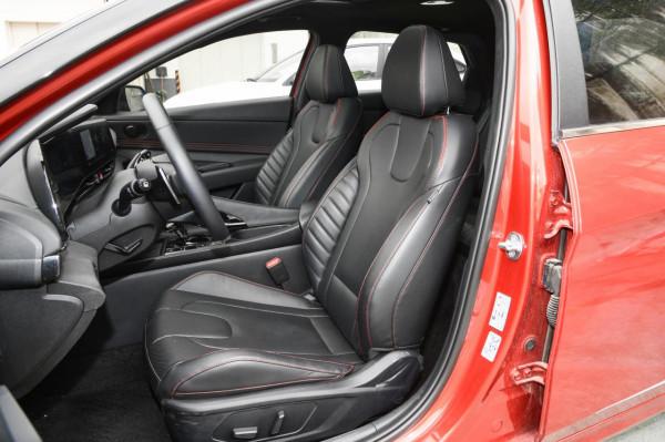 頂配均為14萬出頭,第七代伊蘭特與日產軒逸,它們差在哪? 頂配均為14萬出頭,第七代伊蘭特與日產軒逸,它們差在哪?