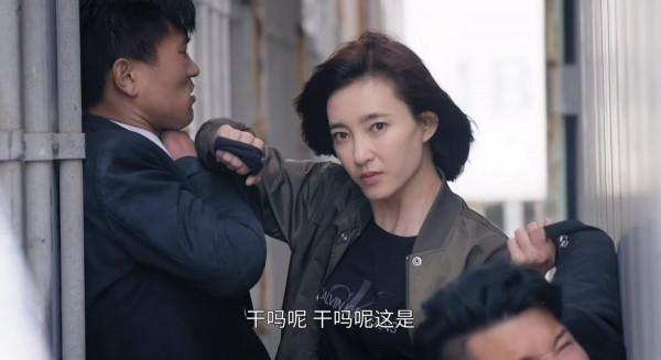 收視破2，好評不斷，東方衛視年終國產劇殺瘋了，劇情越看越上頭