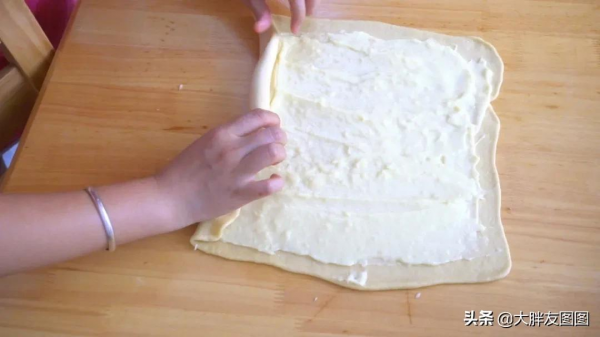 揭秘!奶油卷的家常做法,軟到不知所措,快要捏不住 揭秘!奶油卷的家常做法,軟到不知所措,快要捏不住