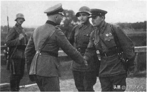 德軍中的鐵血之師，阿道夫希特勒第一警衛旗隊師，到底有多厲害？