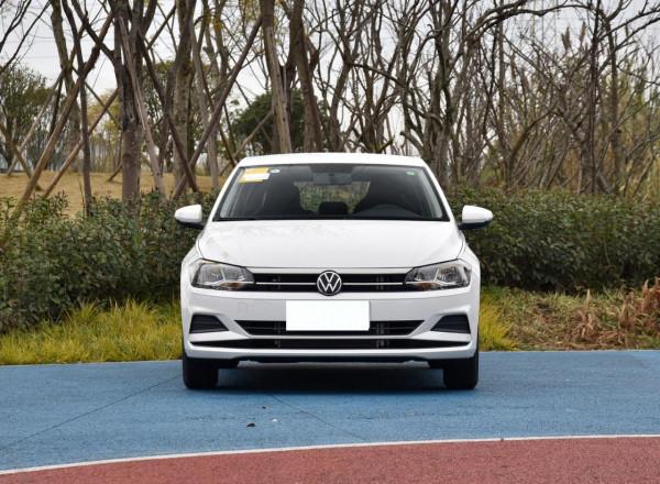 女白領們的最愛，省油耐用好停車，才9萬多的自動擋，帶你看polo