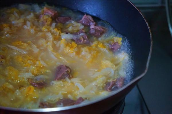 寒潮到,做燉菜,冬季特色之酸菜燉羊肉,有肉有湯,吃起來真香 寒潮到,做燉菜,冬季特色之酸菜燉羊肉,有肉有湯,吃起來真香