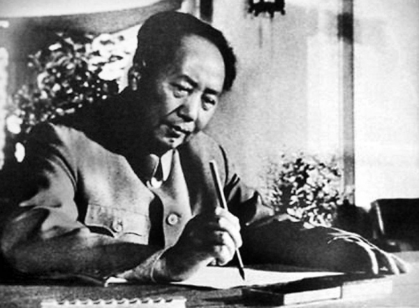 在朝鮮首次見面，彭德懷稱&OpenCurlyDoubleQuote;已做最壞打算&rdquo;，金日成聽完站了起來