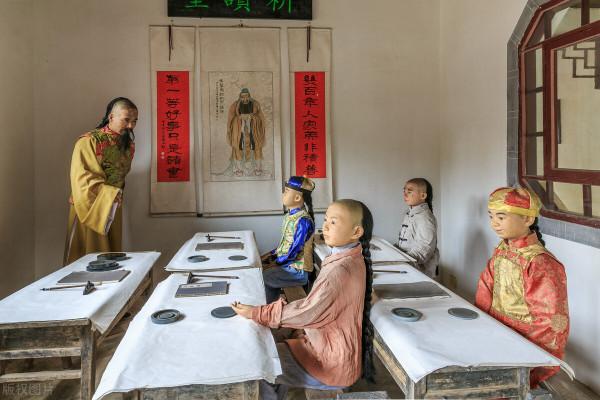 古代的縣令都管啥？