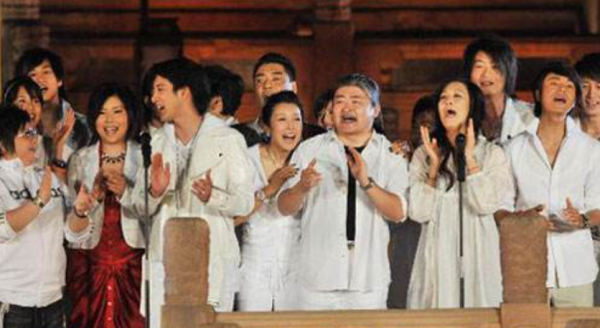 《北京歡迎你》全員今昔對比，成龍滿臉滄桑，陳天佳已經長大了