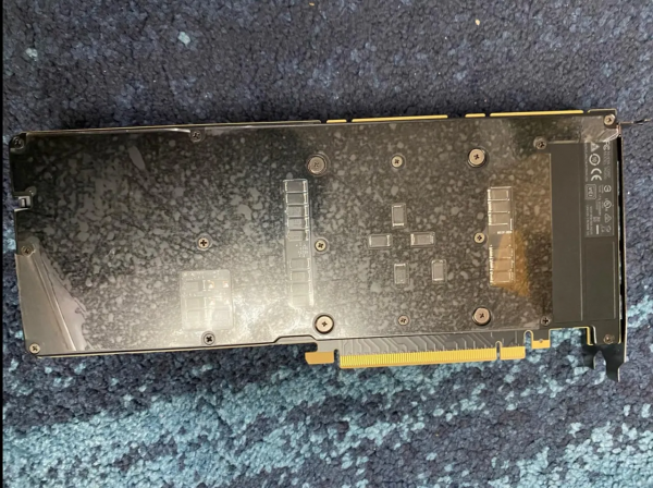 NVIDIA資料中心專用的GV100 Volta GPU或重新用於挖礦