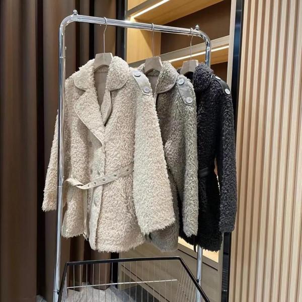 今日主題：皮毛一體外套