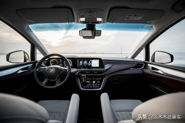 試駕別克GL8六座：二排老闆三排副總一排女秘書都滿意