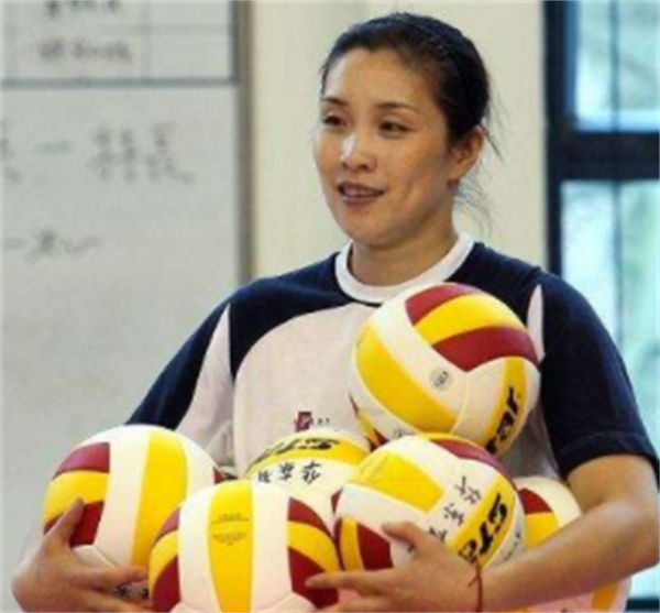 郎平愛徒孫玥：48歲小老虎嫁香港14載，郎導誇她還那麼漂亮