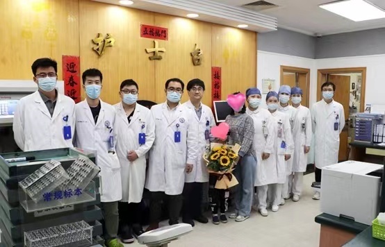 7歲男孩近3斤大巨大腫瘤!神奇摘除 7歲男孩近3斤大巨大腫瘤!神奇摘除