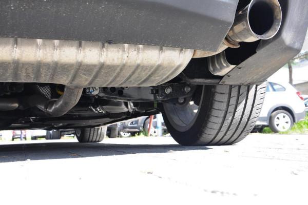 40萬級美系肌肉轎跑，275匹、5秒9破百，科邁羅到底有多能打？