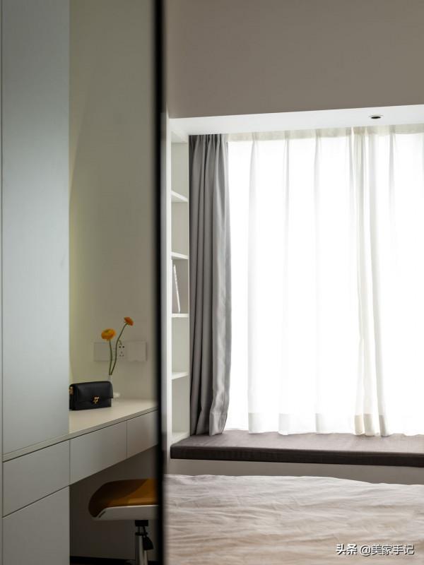 深圳屋主家中的高階場面:堅持打滿櫃子,效果不是一般的大氣實用 深圳屋主家中的高階場面:堅持打滿櫃子,效果不是一般的大氣實用