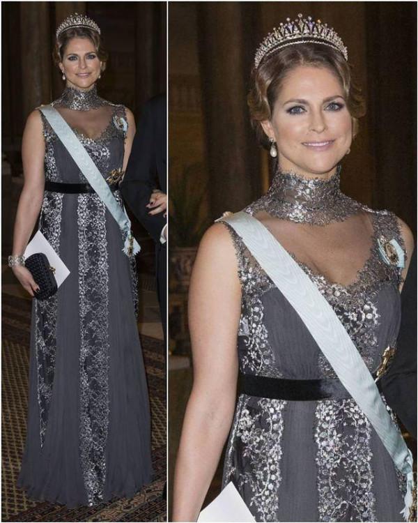 瑞典瑪德琳公主顏值太高，穿著水藍色禮服仙氣飄飄，頭戴王冠優雅