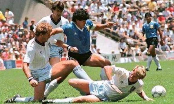 哥只是傳說：球王馬拉多納，彗星遊弋在球海