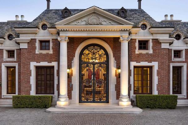 比哈里梅根豪宅貴三倍！被譽為加州凡爾賽宮！自帶獨立金庫的莊園