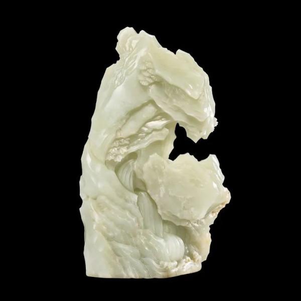 秋拍戰報丨香港蘇富比33件德安堂藏玉，斬獲5989.2萬港幣