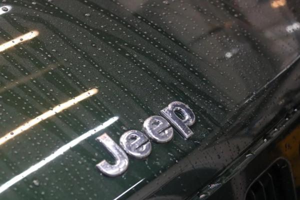 怪獸修車：翻新一輛“破爛不堪”的吉普指南者，滿血復活變新車