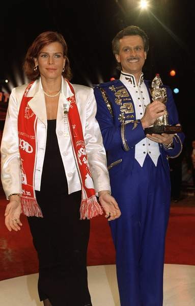 籠罩摩納哥王室700年的詛咒：格蕾絲王妃52歲車禍，兒女婚姻不幸