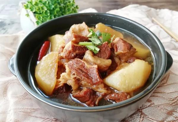 冬天燉菜最養人！分享6道燉菜的家常做法，營養足味道好，潤燥驅寒，暖胃暖身好過冬