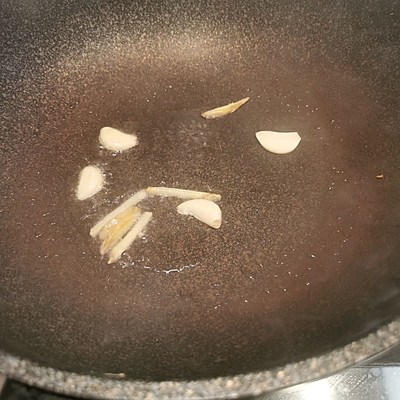 蝦仁培根焗飯這麼做特別好吃，吃一週都不會膩
