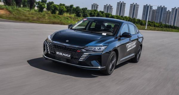 購車預算在15萬元左右？吉利星瑞、現代名圖、奕炫MAX價效比高