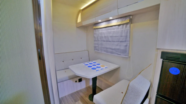 實用又好用，小巧而精巧——迷野420新款拖掛房車