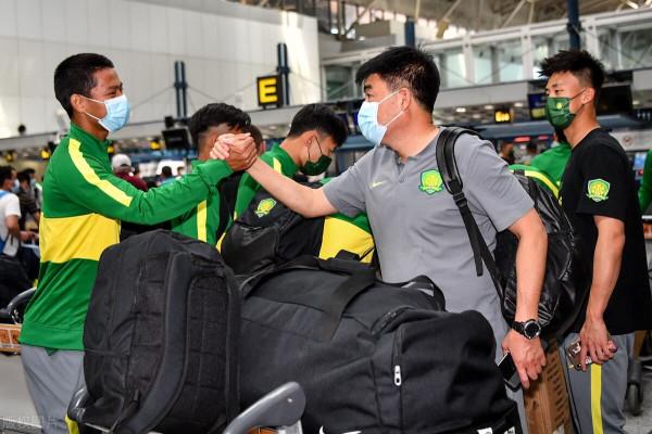 被遺忘的角落：國安15人長期滯留塔什干，感染源或是與聯城一役