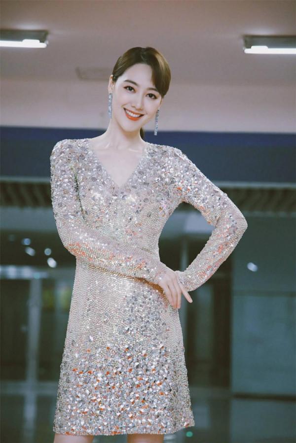 至今未嫁人的12位大齡女主持人，多人情史空白，最大57歲最小33歲