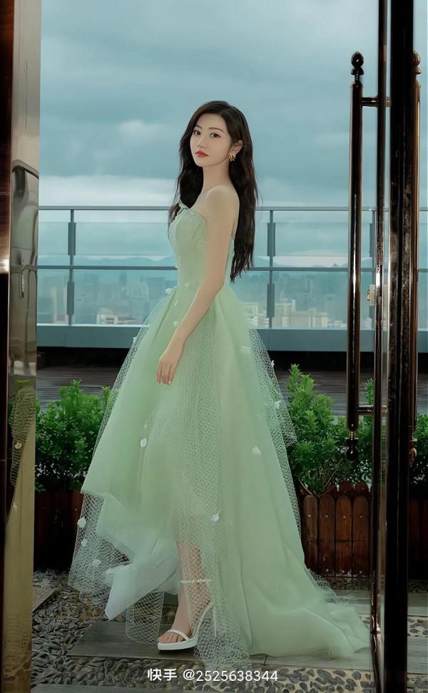 青春靚麗女神景甜