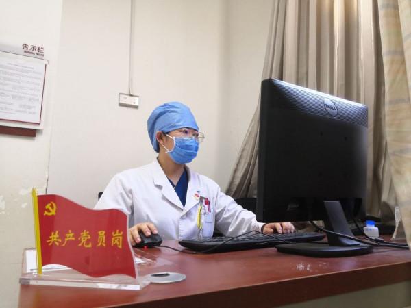 肛腸科女醫生參加全球數學競賽的背後