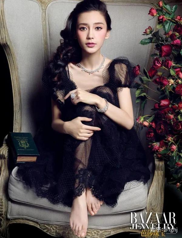 Angel baby：腳上的紋身很美