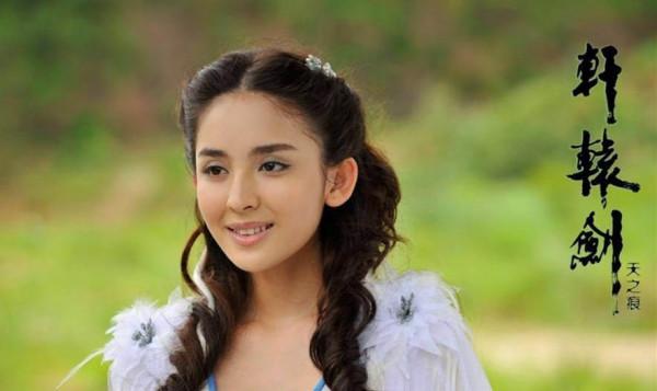 同是演女媧後人，劉亦菲唐嫣驚豔，趙麗穎&OpenCurlyDoubleQuote;雷人&rdquo;，娜扎像盲人