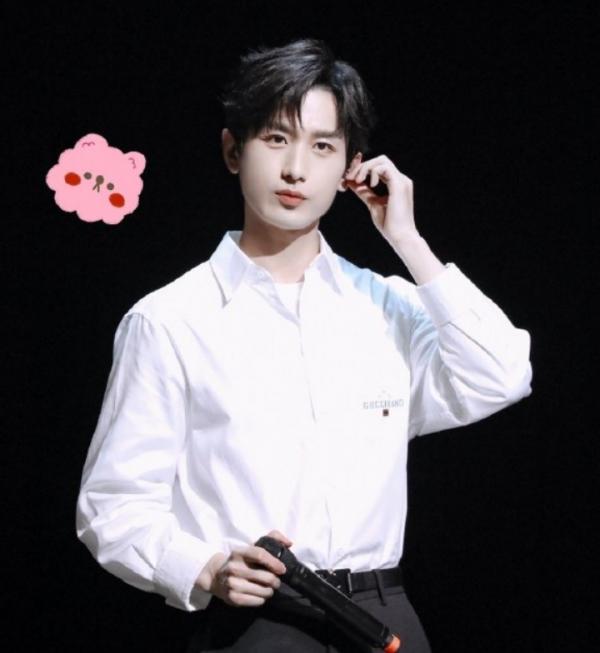 《沉香如屑》出妝路透,成毅腿傷未痊癒,走路一瘸一拐讓人心疼 《沉香如屑》出妝路透,成毅腿傷未痊癒,走路一瘸一拐讓人心疼