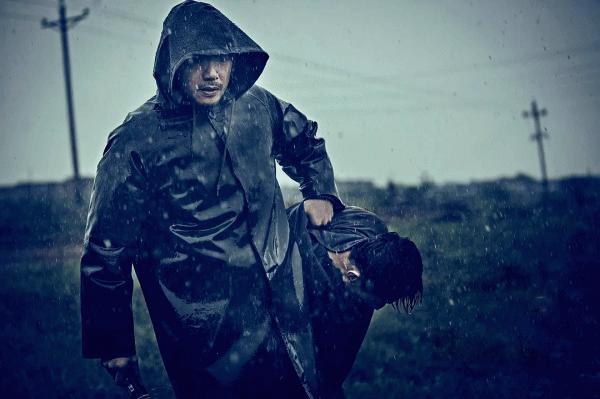 深度解析《暴雪將至》，從細節裡看餘國偉到底有沒有精神分裂？