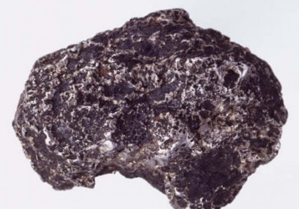 從“垃圾元素”到“愛情金屬”，“鉑”是怎麼鹹魚翻身的？