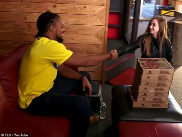 22歲女生被“困”在8歲小孩身體裡,無奈:我想被當成大人對待啊 22歲女生被“困”在8歲小孩身體裡,無奈:我想被當成大人對待啊