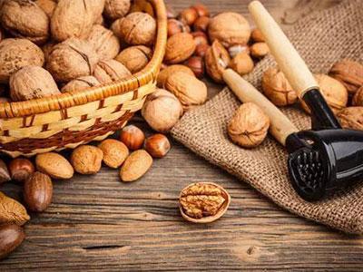 如果女性白頭髮增多,不要總認為老了,或是因為體內缺乏3種營養 如果女性白頭髮增多,不要總認為老了,或是因為體內缺乏3種營養