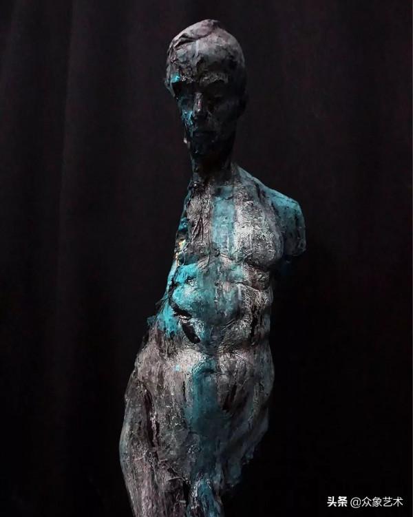 Ange Schmiert | 深邃而又魔幻