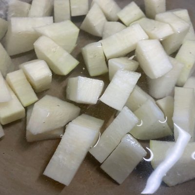 這道蘿蔔牛腩煲,湯汁都要舔乾淨 這道蘿蔔牛腩煲,湯汁都要舔乾淨