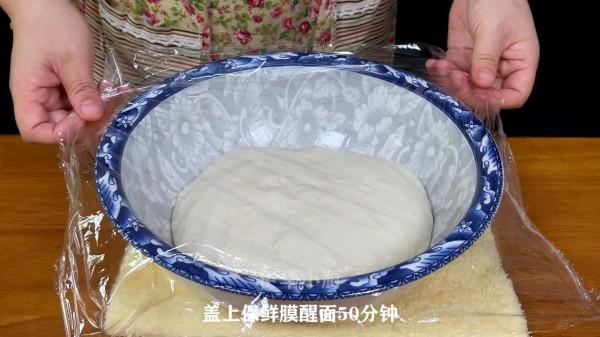 早餐店的手抓餅為什麼好吃？40年老阿姨教你做，詳解秘訣技巧