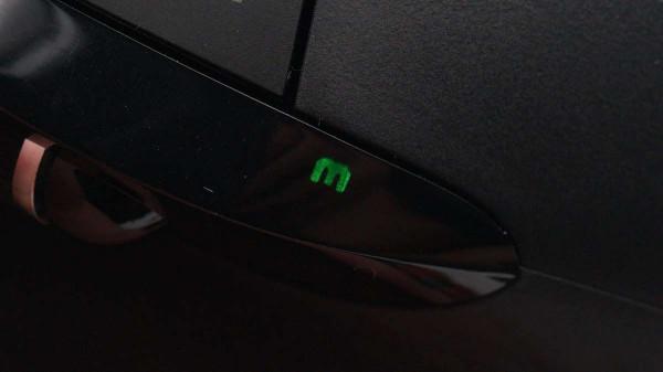 可同時連4臺終端裝置,一鍵切換,雷柏多模式無線滑鼠MT750W拆解 可同時連4臺終端裝置,一鍵切換,雷柏多模式無線滑鼠MT750W拆解