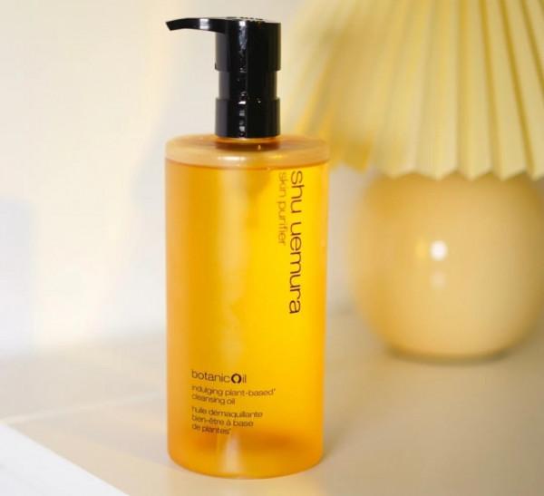 卸妝真的很重要!分享4款熱門好用的卸妝油,溫和高效膚感好 卸妝真的很重要!分享4款熱門好用的卸妝油,溫和高效膚感好